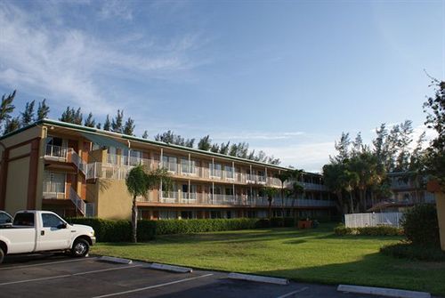 Budgetel Inn Pompano Beach Ngoại thất bức ảnh